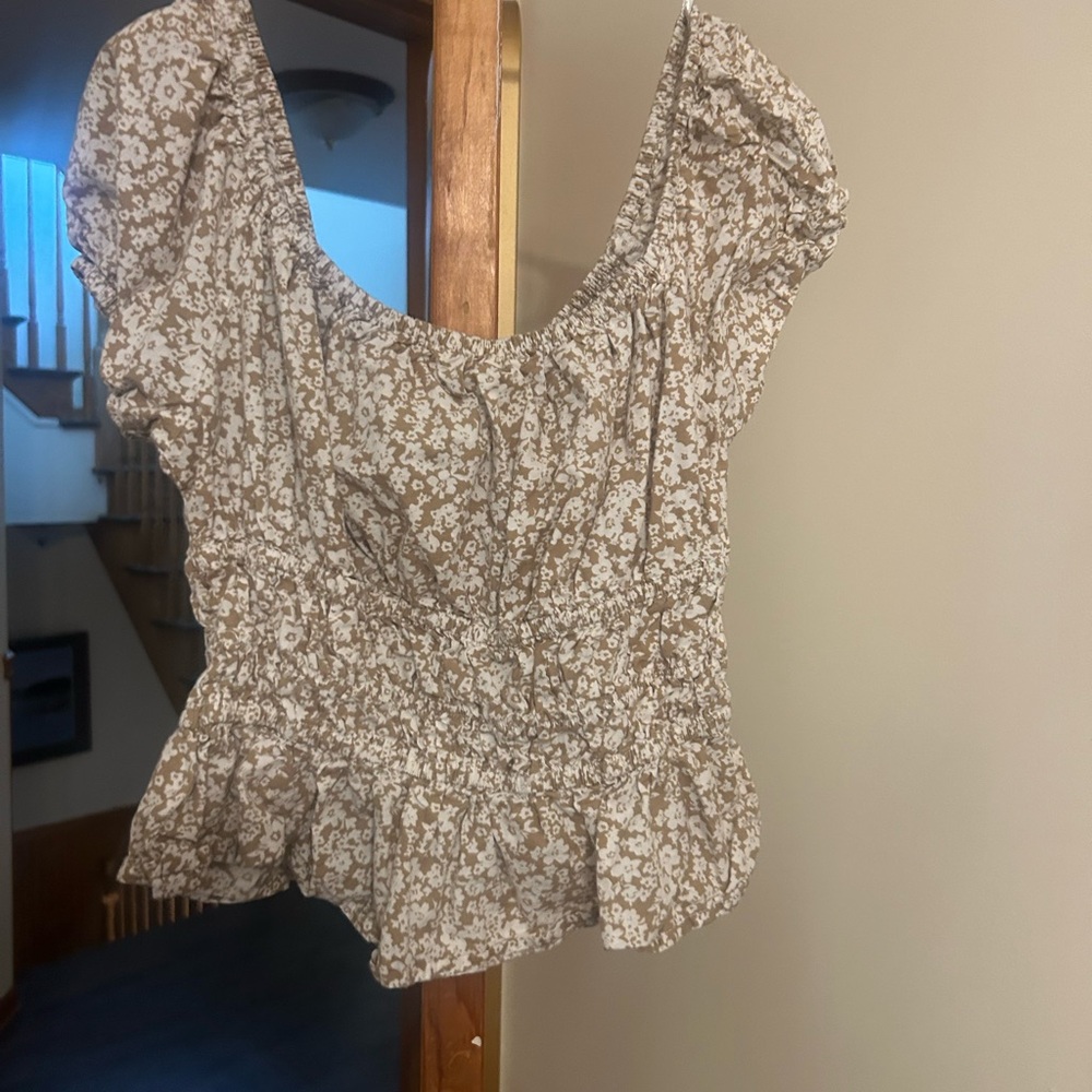Floral Ruffle Sleeve Blouse - Picture 4 of 7